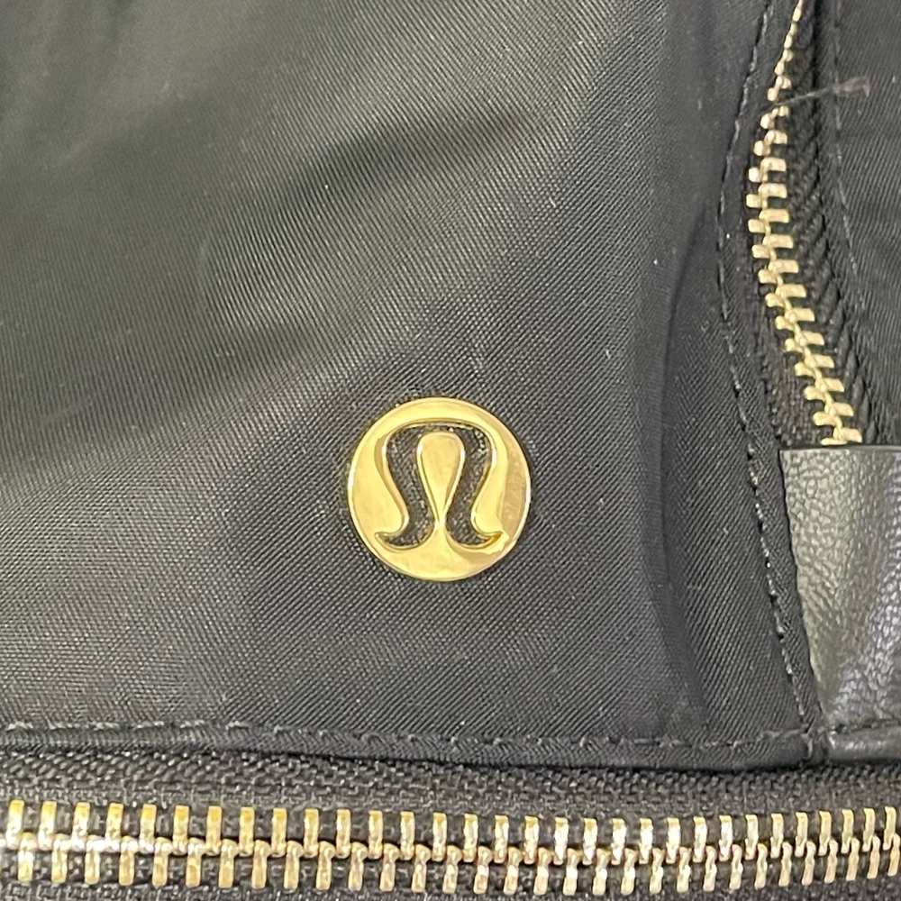Lululemon City Adventurer Backpack Mini 10L color Black/gold Elevated Minimalist - Picture 10 of 12